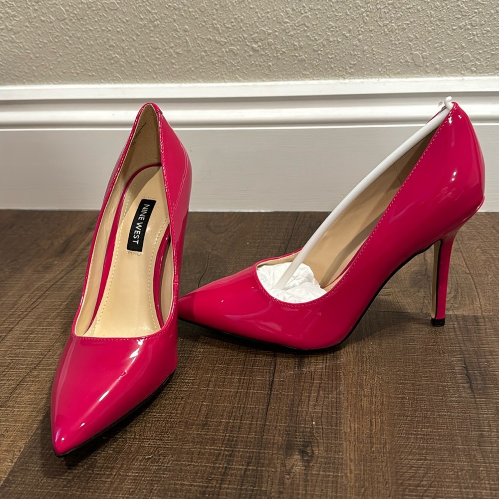 Nine West hot pink pumps
